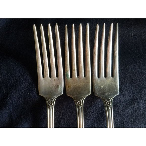ANTIQUE SHEFFIELD A.1.PLATE 5 Knifes + 3 Forks MOTHER PEARL HANDLE STERLING CAP